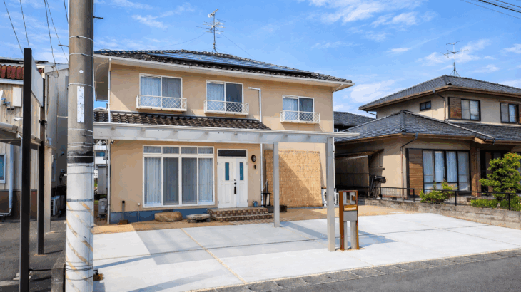 岡山市で施工したシンプルデザインのカーポート外構